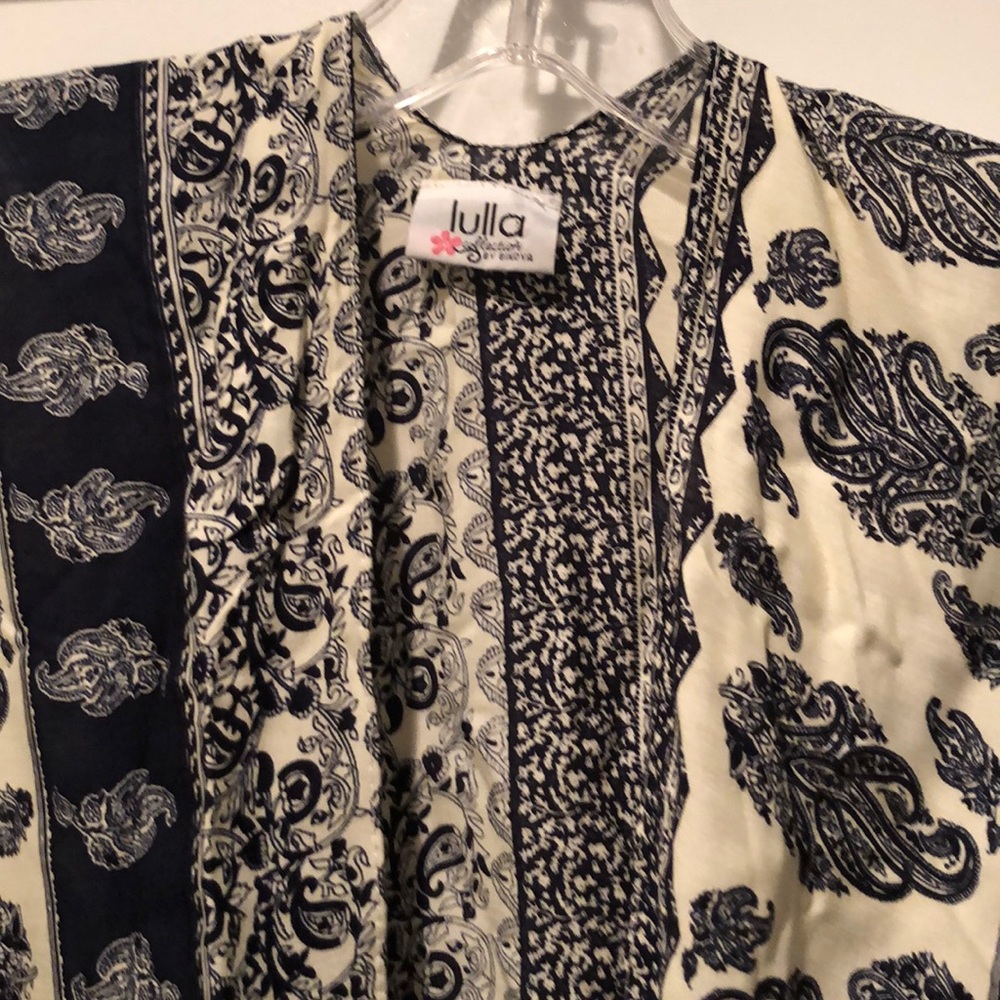 Navy and khaki Ruana - Picture 2 of 3